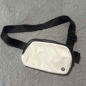 Lululemon Athletica Cream Belt Bag